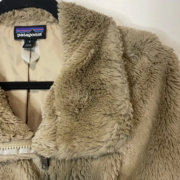 Patagonia Women's Pelage Teddy Jacket Tan size Small - Picture 2 of 6